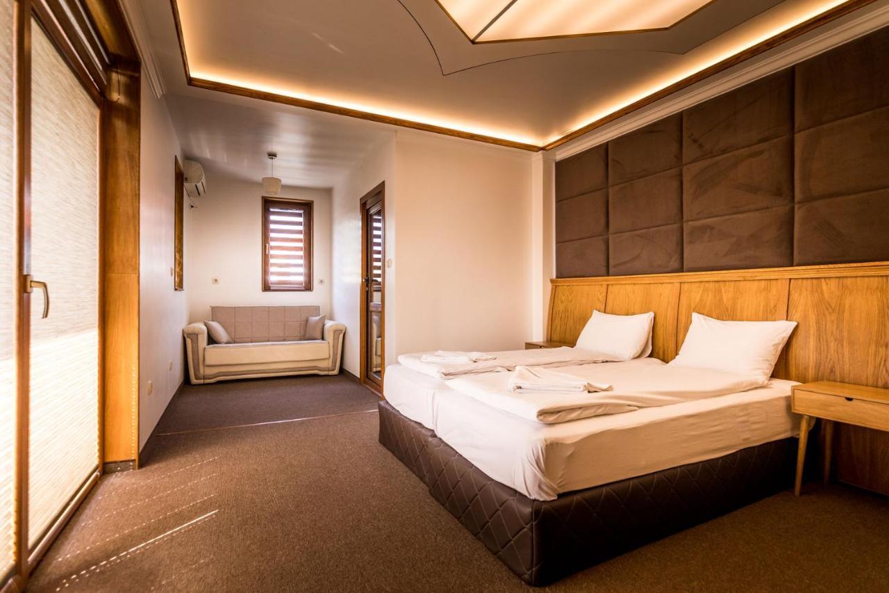 Tihiat Kut Complex Otel Köstendil Dış mekan fotoğraf
