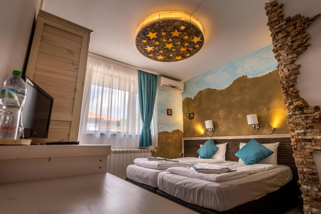 Tihiat Kut Complex Otel Köstendil Dış mekan fotoğraf
