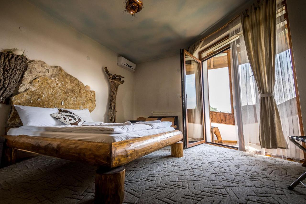 Tihiat Kut Complex Otel Köstendil Dış mekan fotoğraf