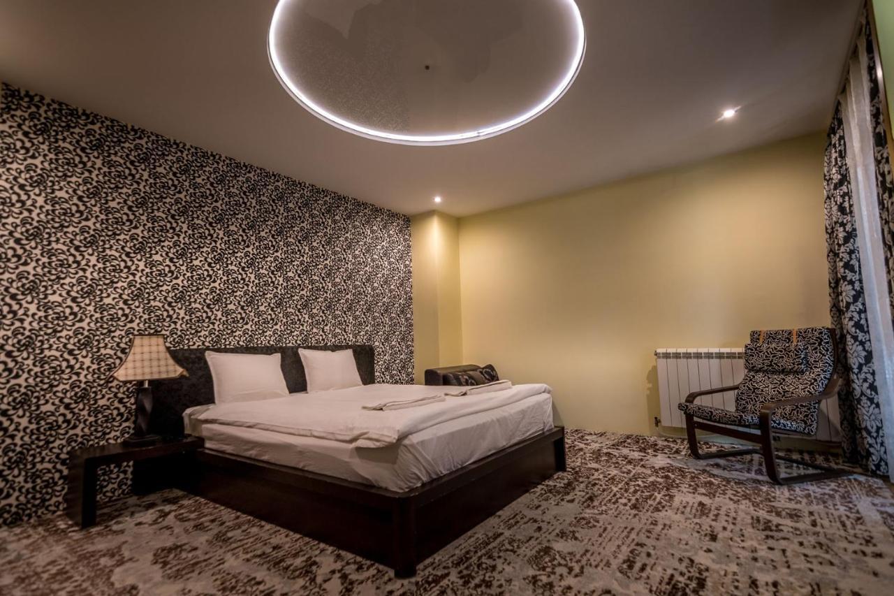 Tihiat Kut Complex Otel Köstendil Dış mekan fotoğraf